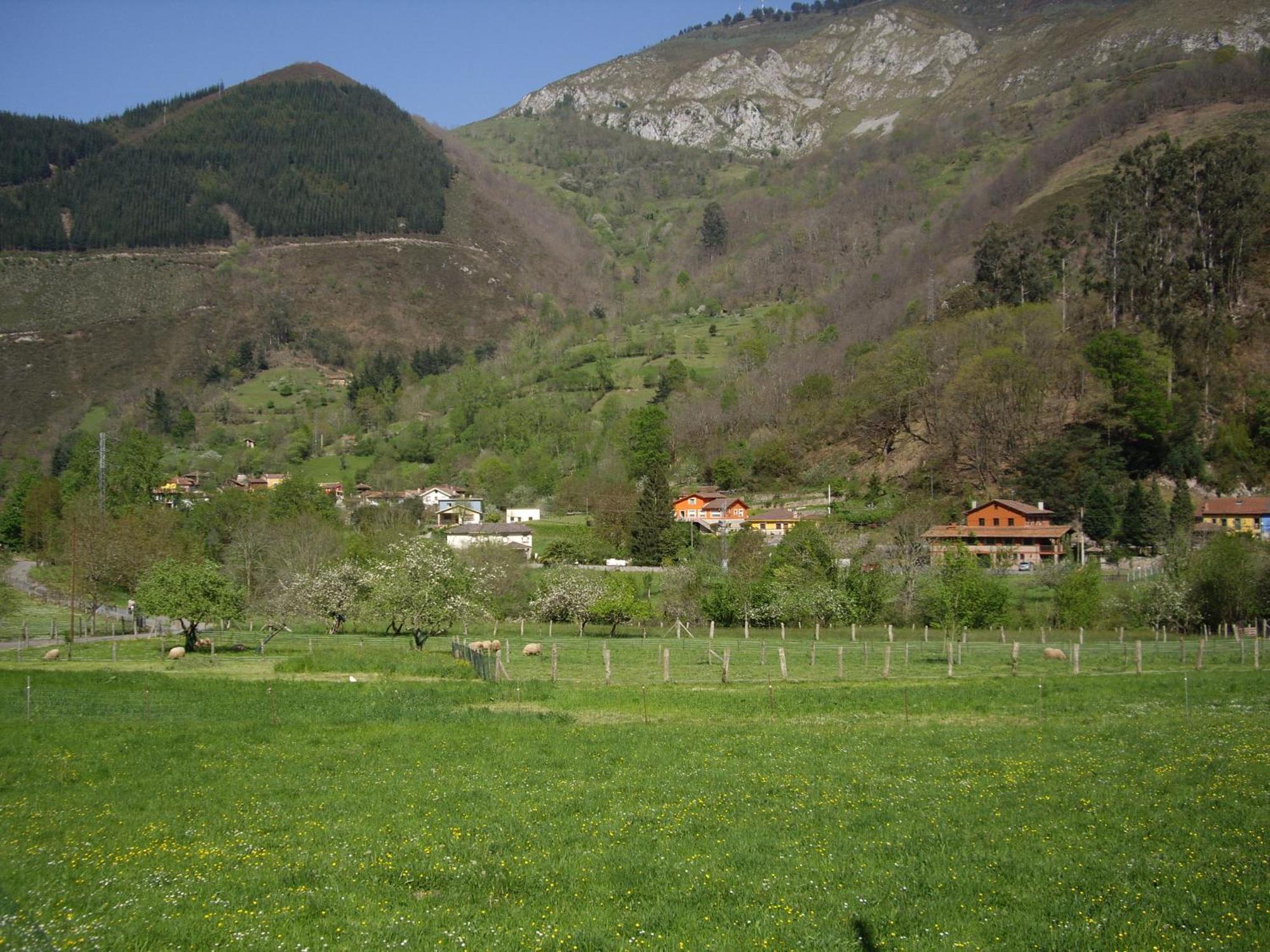 Casa Rural El Canton Cangas de Onis Exterior photo